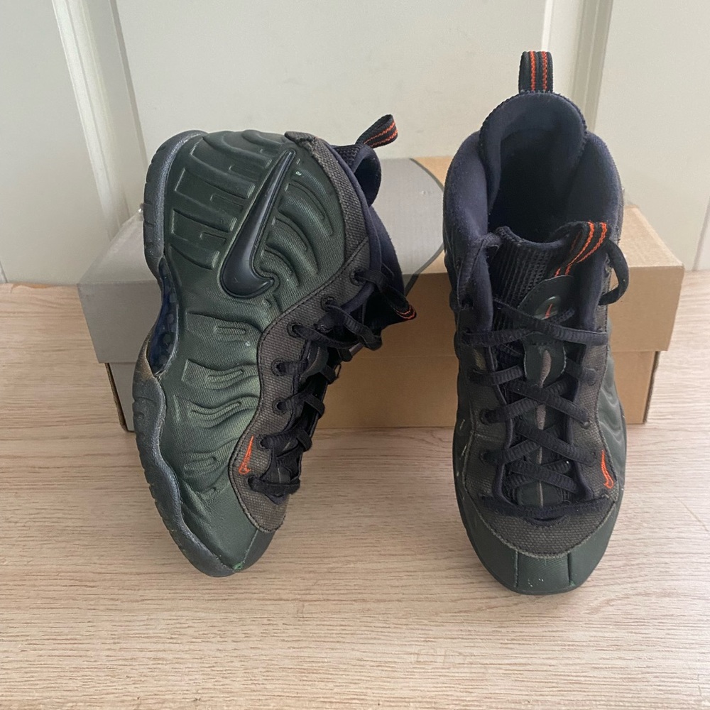 Nike Little posite Sequoia Orange Kids Sneakers- Size 1 Y